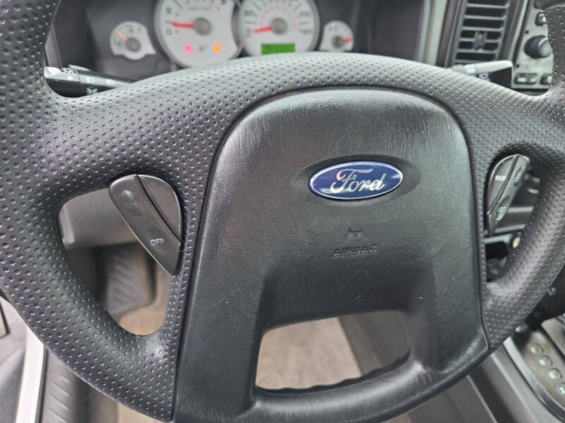 2006 Ford Escape XLS