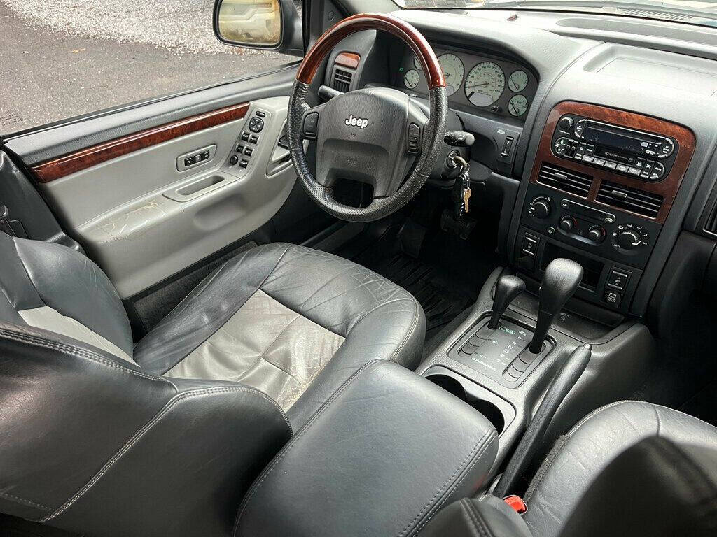 2004 Jeep Grand Cherokee 53