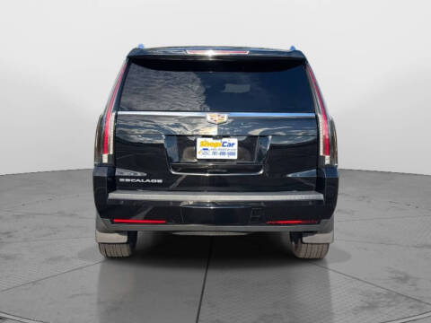 2020 Cadillac Escalade Luxury