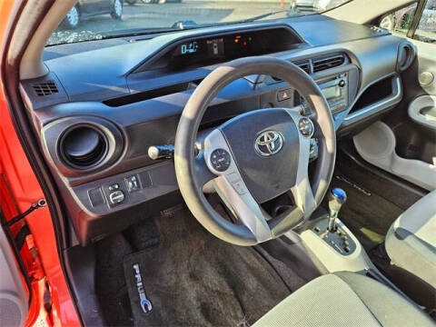 2014 Toyota Prius c Four