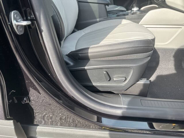 2026 Ford Escape Platinum