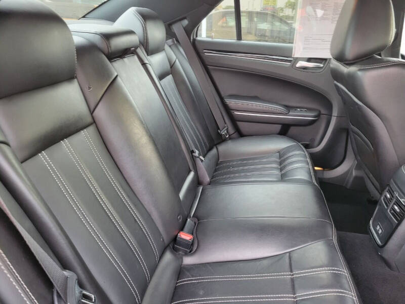 2021 Chrysler 300 S V6