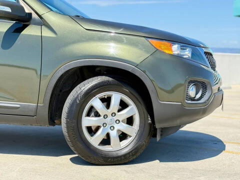2012 Kia Sorento LX