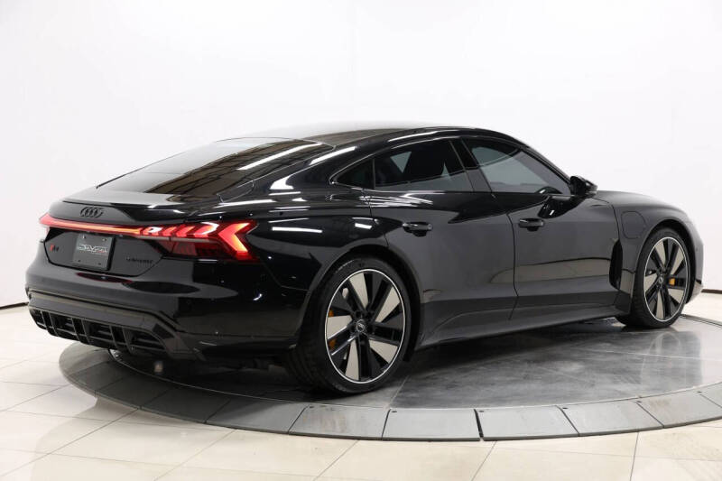 2022 Audi RS e-tron GT quattro