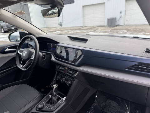 2024 Volkswagen Taos SE 4Motion