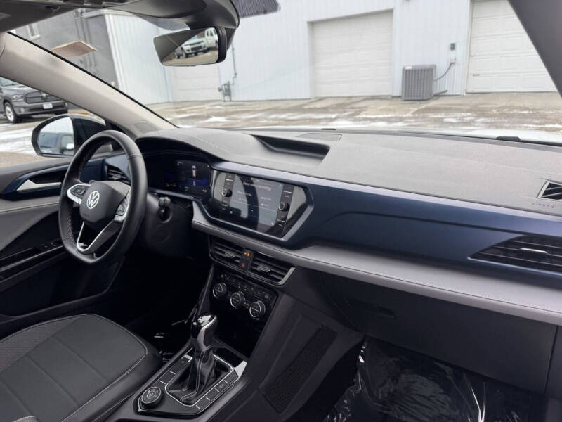 2024 Volkswagen Taos SE 4Motion