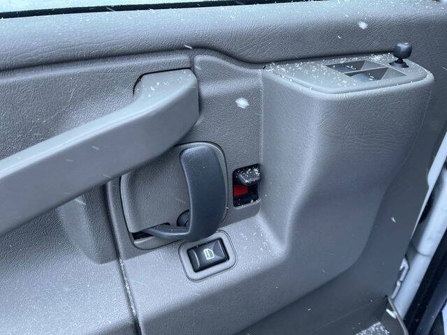 2024 Chevrolet Express 2500