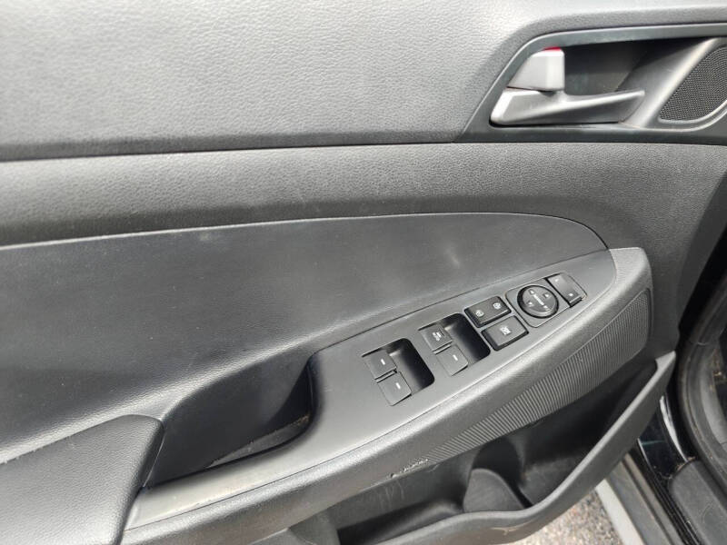 2017 Hyundai Tucson SE Plus