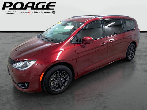 2020 Chrysler Pacifica for sale at Poage Chrysler Dodge Jeep Ram in Hannibal MO