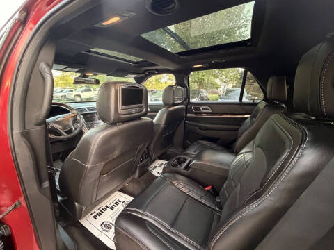 2017 Ford Explorer Platinum
