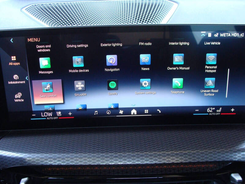 2025 BMW 3 Series 330i