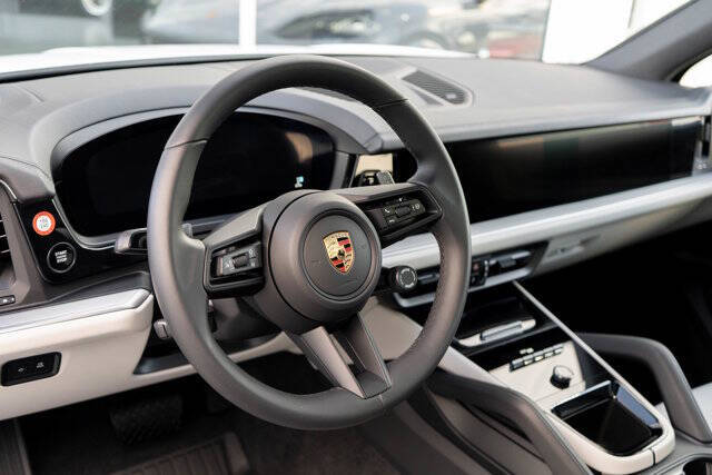 2024 Porsche Cayenne