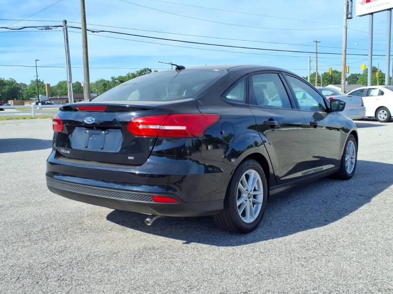 2017 Ford Focus SE