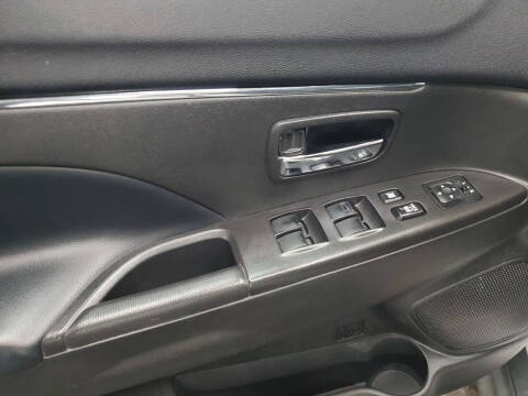 2015 Mitsubishi Outlander Sport SE