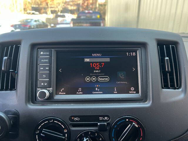 2021 Nissan NV200 SV