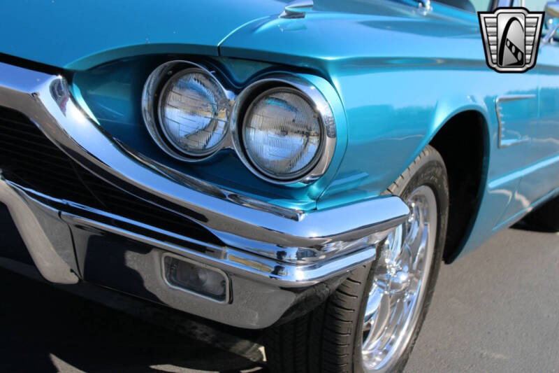 1965 Ford Thunderbird