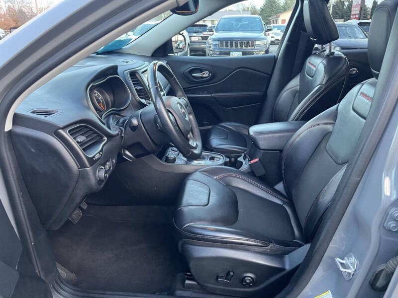 2019 Jeep Cherokee Trailhawk