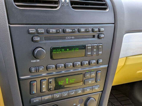 2002 Ford Thunderbird Deluxe