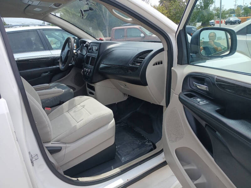 2013 Dodge Grand Caravan SE