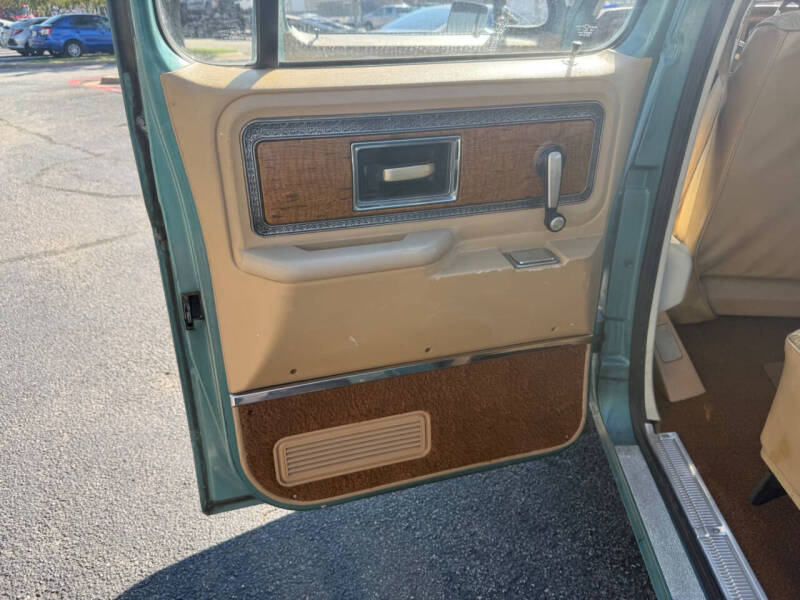 1977 Chevrolet Suburban