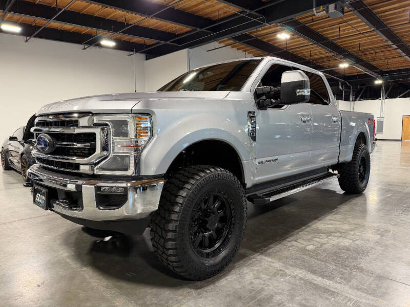2022 Ford F-350 Super Duty Lariat's photo