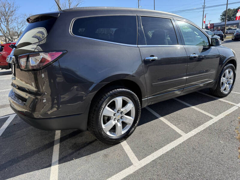2017 Chevrolet Traverse LT