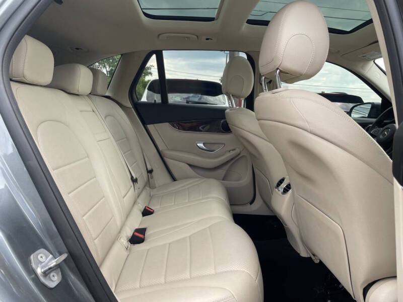 2019 Mercedes-Benz GLC GLC 300