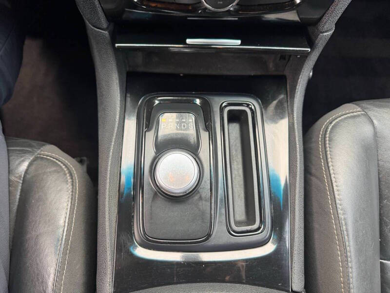 2018 Chrysler 300 S