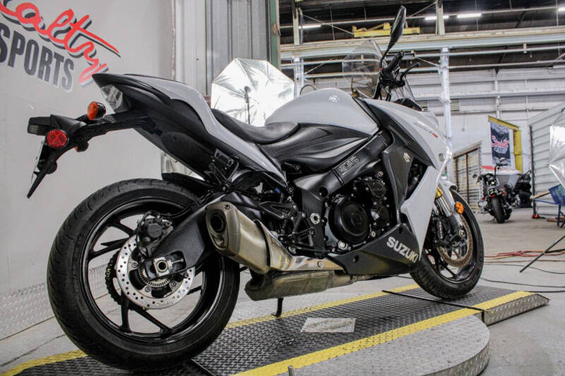 2018 Suzuki GSX-S1000F ABS