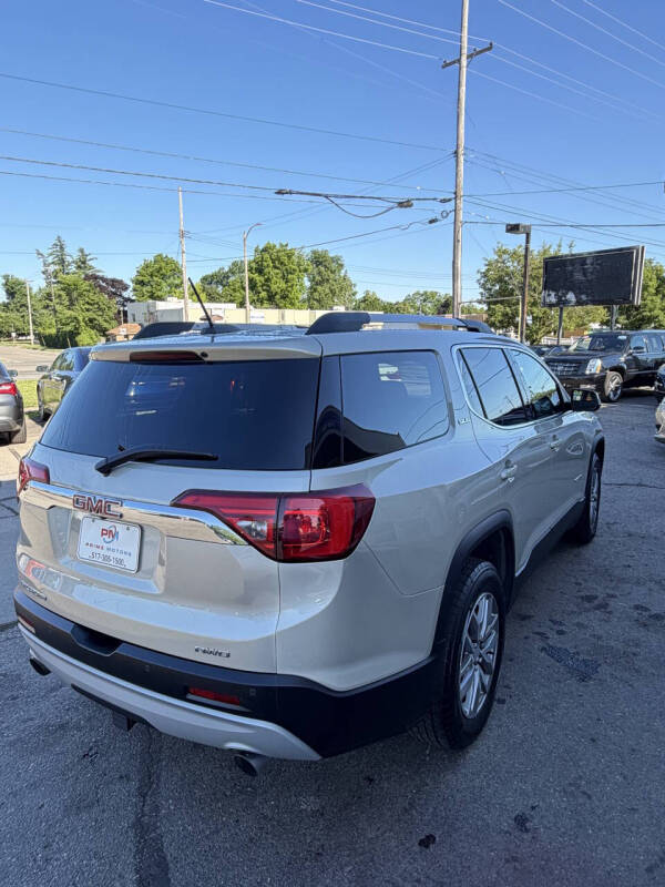 2017 GMC Acadia SLE-2