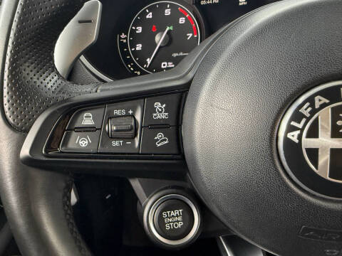 2022 Alfa Romeo Stelvio Veloce