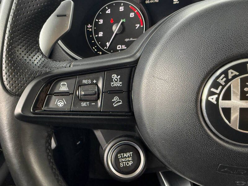 2022 Alfa Romeo Stelvio Veloce