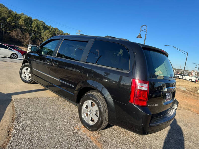 2010 Dodge Grand Caravan SXT photo 14