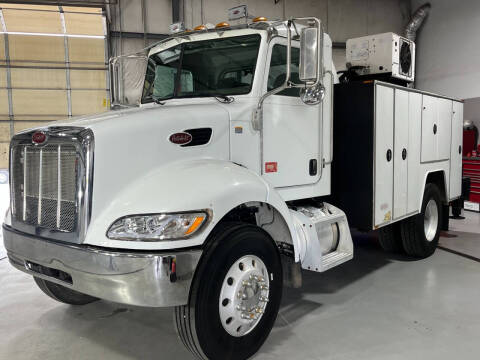 2010 Peterbilt 335
