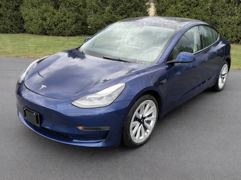2022 Tesla Model 3 Base's photo