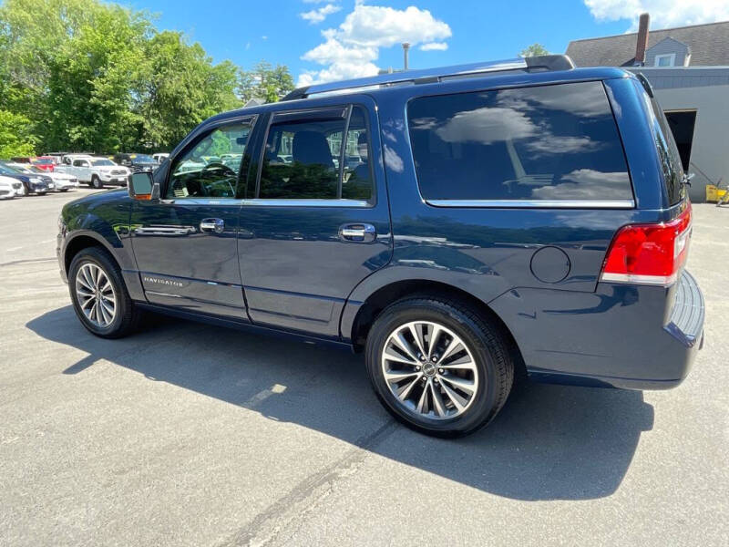 2017 Lincoln Navigator Select