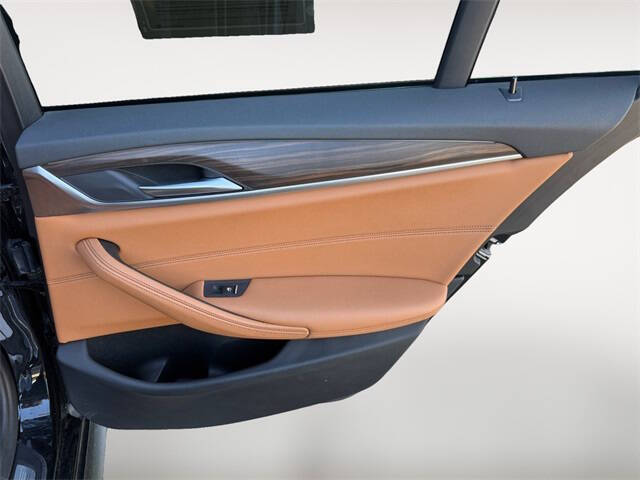 2022 BMW 5 Series 530i