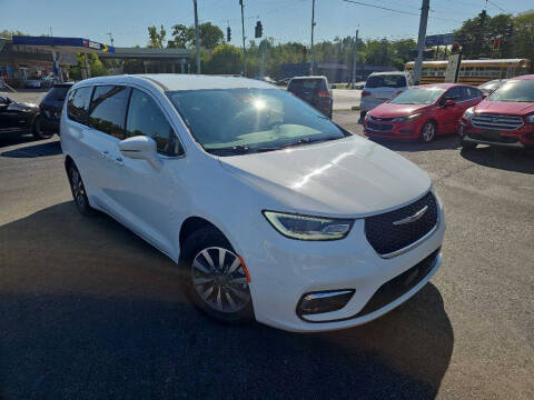 2022 Chrysler Pacifica Hybrid Touring L
