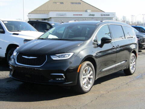 2022 Chrysler Pacifica for sale at Brunswick Auto Mart in Brunswick OH