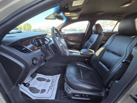 2018 Ford Taurus Limited