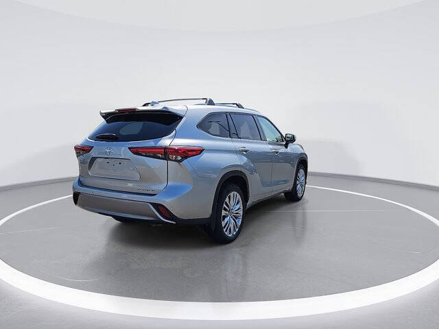 2023 Toyota Highlander Platinum