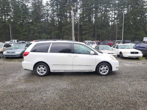 2004 Toyota Sienna for sale at WILSON MOTORS in Spanaway WA