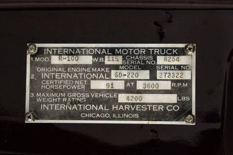 1954 International R100