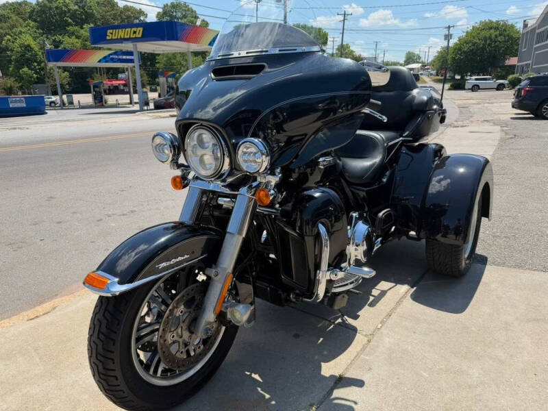 2014 Harley-Davidson Triglide FLHTCUTG