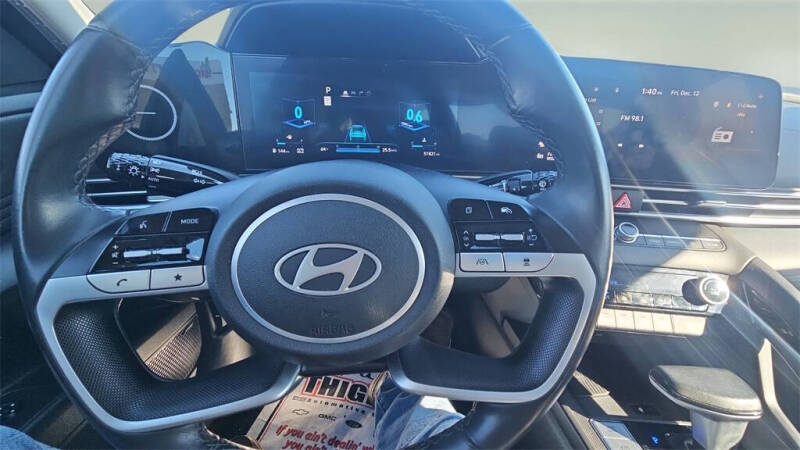 2024 Hyundai Elantra Limited