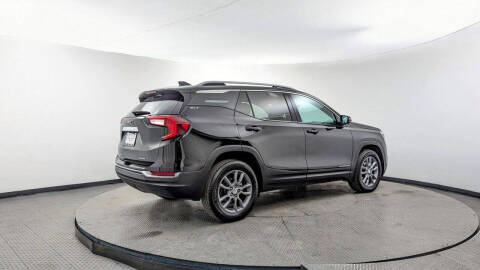 2024 GMC Terrain SLT