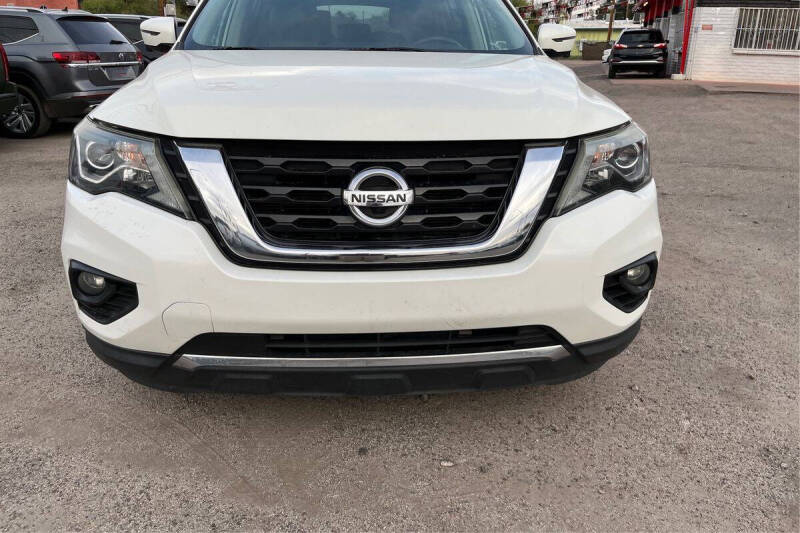 2020 Nissan Pathfinder SL