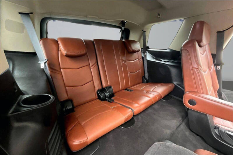 2020 Cadillac Escalade Luxury
