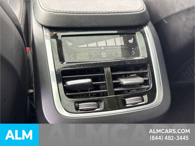 2023 Volvo XC90 B6 Ultimate Bright Theme 7P