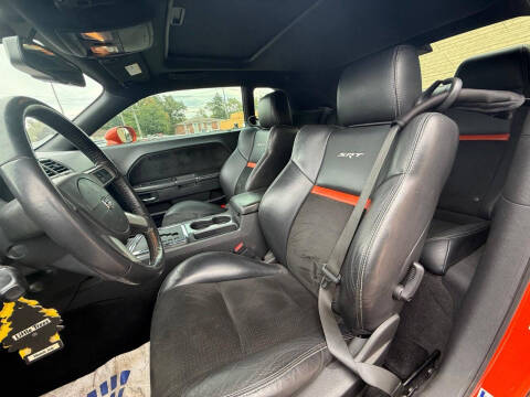 2009 Dodge Challenger SRT8